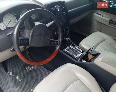 Крайслер 300C, объемом двигателя 3 л и пробегом 339 тыс. км за 8000 $, фото 13 на Automoto.ua