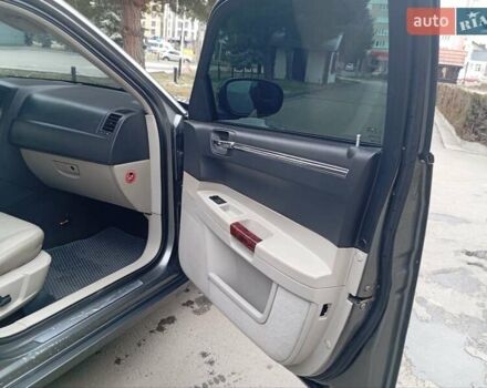 Крайслер 300C, объемом двигателя 3 л и пробегом 339 тыс. км за 7900 $, фото 18 на Automoto.ua