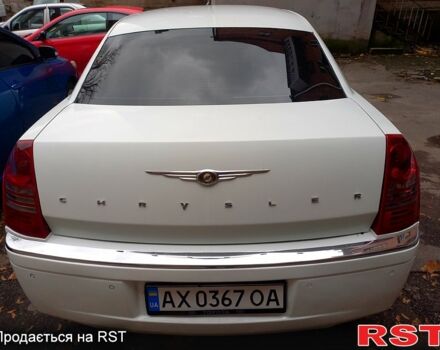 Крайслер 300C, объемом двигателя 2.7 л и пробегом 240 тыс. км за 5500 $, фото 4 на Automoto.ua