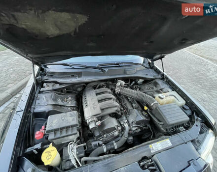 Крайслер 300C, об'ємом двигуна 2.7 л та пробігом 165 тис. км за 9700 $, фото 17 на Automoto.ua