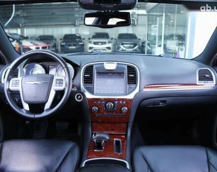 Крайслер 300C, объемом двигателя 0 л и пробегом 125 тыс. км за 12600 $, фото 12 на Automoto.ua