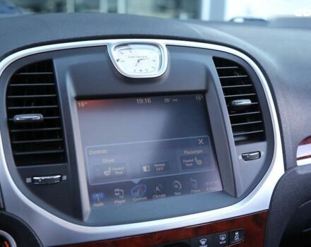 Крайслер 300C, объемом двигателя 0 л и пробегом 125 тыс. км за 12600 $, фото 18 на Automoto.ua
