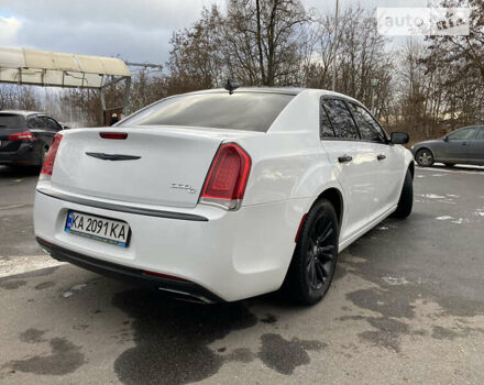 Крайслер 300C, объемом двигателя 3.6 л и пробегом 279 тыс. км за 14300 $, фото 5 на Automoto.ua