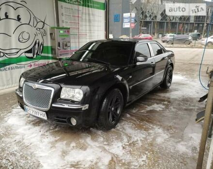 Крайслер 300C, объемом двигателя 2.74 л и пробегом 230 тыс. км за 8700 $, фото 1 на Automoto.ua