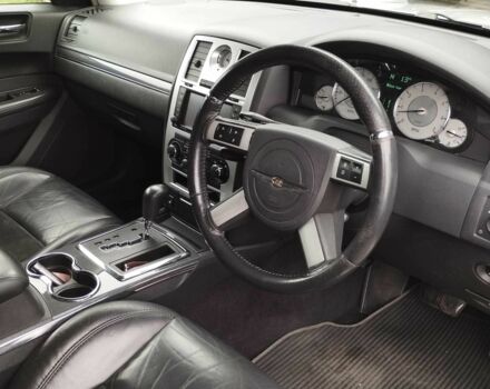 Серый Крайслер 300C, объемом двигателя 3 л и пробегом 3 тыс. км за 4500 $, фото 8 на Automoto.ua