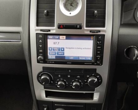 Серый Крайслер 300C, объемом двигателя 3 л и пробегом 3 тыс. км за 4500 $, фото 6 на Automoto.ua