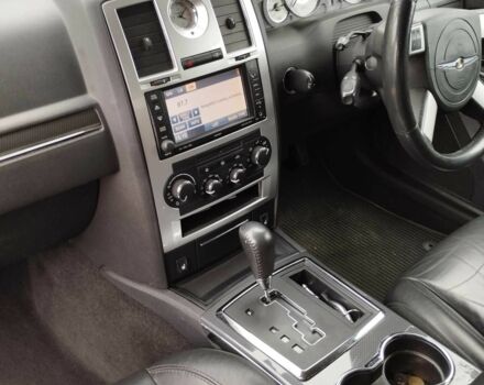 Серый Крайслер 300C, объемом двигателя 3 л и пробегом 3 тыс. км за 4500 $, фото 2 на Automoto.ua