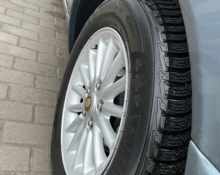 Серый Крайслер 300C, объемом двигателя 2.7 л и пробегом 111 тыс. км за 3500 $, фото 5 на Automoto.ua