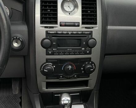 Крайслер 300C 2004 у Кременчуге на Automoto.ua Сірий Крайслер 300C, об'ємом двигуна 3.5 л та пробігом 290 тис. км за 9500 $, фото 12 на Automoto.ua