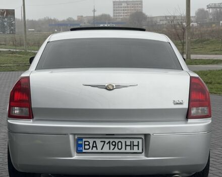 Крайслер 300C 2004 у Кременчуге на Automoto.ua Сірий Крайслер 300C, об'ємом двигуна 3.5 л та пробігом 290 тис. км за 9500 $, фото 17 на Automoto.ua