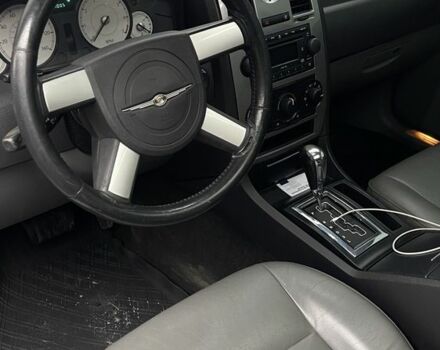 Крайслер 300C 2004 у Кременчуге на Automoto.ua Сірий Крайслер 300C, об'ємом двигуна 3.5 л та пробігом 290 тис. км за 9500 $, фото 13 на Automoto.ua