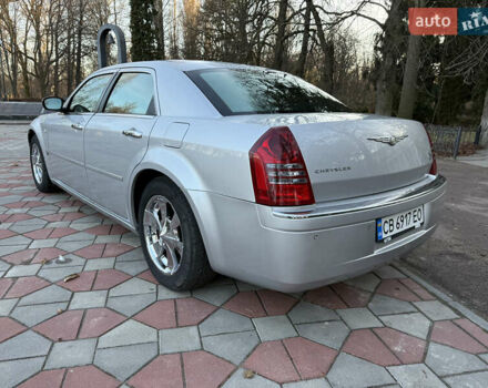 Сірий Крайслер 300C, об'ємом двигуна 3.52 л та пробігом 325 тис. км за 6900 $, фото 28 на Automoto.ua