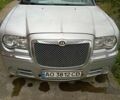 Серый Крайслер 300C, объемом двигателя 2.99 л и пробегом 320 тыс. км за 12000 $, фото 1 на Automoto.ua
