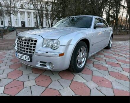 Серый Крайслер 300C, объемом двигателя 3.5 л и пробегом 300 тыс. км за 8588 $, фото 16 на Automoto.ua