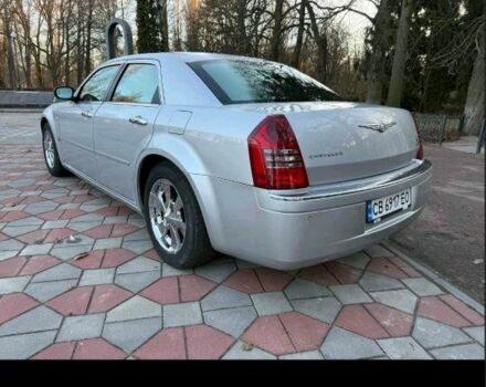 Серый Крайслер 300C, объемом двигателя 3.5 л и пробегом 300 тыс. км за 8588 $, фото 19 на Automoto.ua