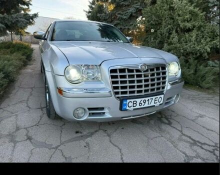 Серый Крайслер 300C, объемом двигателя 3.5 л и пробегом 300 тыс. км за 8588 $, фото 6 на Automoto.ua