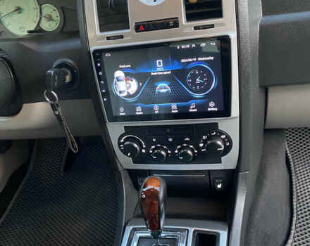 Сірий Крайслер 300C, об'ємом двигуна 3.52 л та пробігом 265 тис. км за 7700 $, фото 12 на Automoto.ua