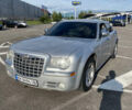 Серый Крайслер 300C, объемом двигателя 2.74 л и пробегом 400 тыс. км за 6100 $, фото 1 на Automoto.ua
