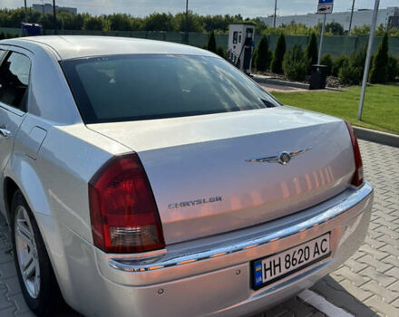 Сірий Крайслер 300C, об'ємом двигуна 2.74 л та пробігом 300 тис. км за 6400 $, фото 8 на Automoto.ua