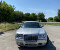 Серый Крайслер 300C, объемом двигателя 2.74 л и пробегом 240 тыс. км за 7500 $, фото 6 на Automoto.ua