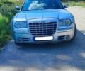 Серый Крайслер 300C, объемом двигателя 2.7 л и пробегом 251 тыс. км за 3000 $, фото 1 на Automoto.ua