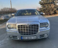 Серый Крайслер 300C, объемом двигателя 2.74 л и пробегом 296 тыс. км за 5900 $, фото 2 на Automoto.ua