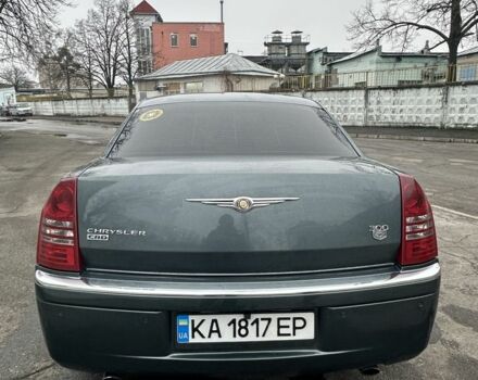 Серый Крайслер 300C, объемом двигателя 3 л и пробегом 336 тыс. км за 9200 $, фото 5 на Automoto.ua