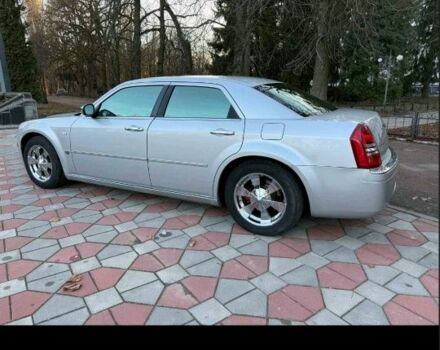 Серый Крайслер 300C, объемом двигателя 3.5 л и пробегом 300 тыс. км за 8588 $, фото 14 на Automoto.ua