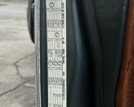 Сірий Крайслер 300C, об'ємом двигуна 3 л та пробігом 346 тис. км за 11000 $, фото 6 на Automoto.ua