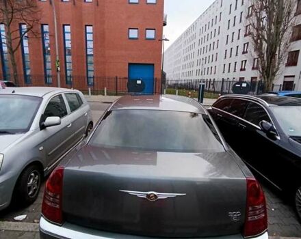 Серый Крайслер 300C, объемом двигателя 2.99 л и пробегом 210 тыс. км за 9000 $, фото 4 на Automoto.ua