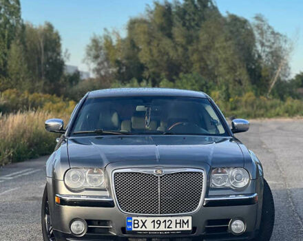 Серый Крайслер 300C, объемом двигателя 2.99 л и пробегом 230 тыс. км за 9000 $, фото 3 на Automoto.ua