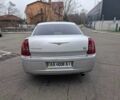 Серый Крайслер 300C, объемом двигателя 2.7 л и пробегом 219 тыс. км за 6500 $, фото 19 на Automoto.ua