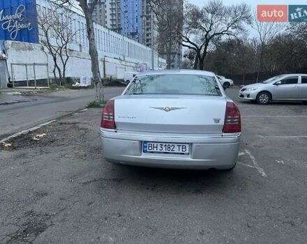 Серый Крайслер 300C, объемом двигателя 2.74 л и пробегом 165 тыс. км за 6500 $, фото 8 на Automoto.ua