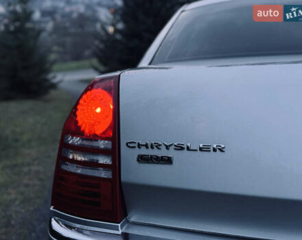 Сірий Крайслер 300C, об'ємом двигуна 3 л та пробігом 280 тис. км за 6000 $, фото 6 на Automoto.ua