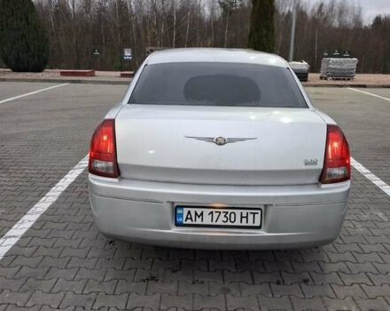 Сірий Крайслер 300C, об'ємом двигуна 3.52 л та пробігом 335 тис. км за 6900 $, фото 4 на Automoto.ua
