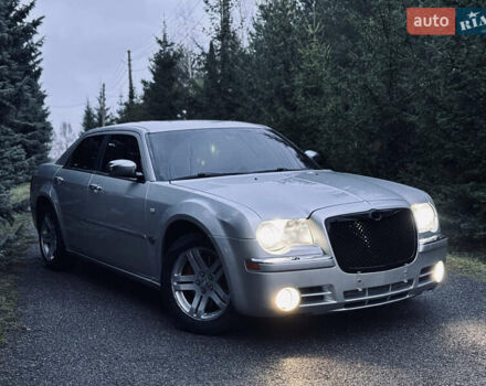 Сірий Крайслер 300C, об'ємом двигуна 3 л та пробігом 280 тис. км за 6000 $, фото 2 на Automoto.ua