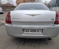 Серый Крайслер 300C, объемом двигателя 2.7 л и пробегом 219 тыс. км за 6500 $, фото 17 на Automoto.ua