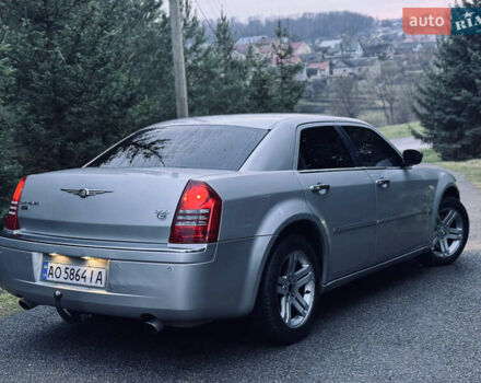 Сірий Крайслер 300C, об'ємом двигуна 3 л та пробігом 280 тис. км за 6000 $, фото 5 на Automoto.ua