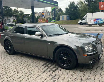 Серый Крайслер 300C, объемом двигателя 2.99 л и пробегом 230 тыс. км за 9000 $, фото 5 на Automoto.ua