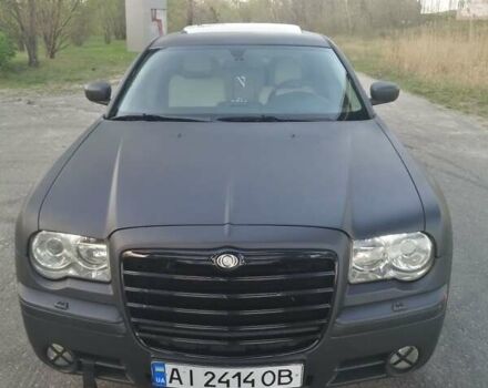 Серый Крайслер 300C, объемом двигателя 3.52 л и пробегом 230 тыс. км за 2950 $, фото 3 на Automoto.ua
