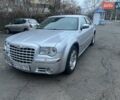 Серый Крайслер 300C, объемом двигателя 2.74 л и пробегом 165 тыс. км за 6500 $, фото 5 на Automoto.ua