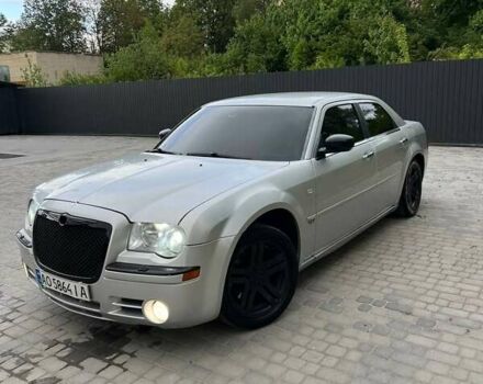 Серый Крайслер 300C, объемом двигателя 2.99 л и пробегом 390 тыс. км за 8700 $, фото 3 на Automoto.ua