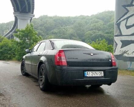 Серый Крайслер 300C, объемом двигателя 3.52 л и пробегом 230 тыс. км за 2950 $, фото 5 на Automoto.ua