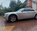 Серый Крайслер 300C, объемом двигателя 2.7 л и пробегом 219 тыс. км за 8400 $, фото 1 на Automoto.ua
