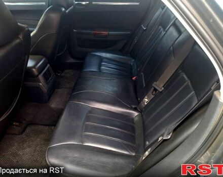 Серый Крайслер 300C, объемом двигателя 2.7 л и пробегом 241 тыс. км за 6800 $, фото 8 на Automoto.ua