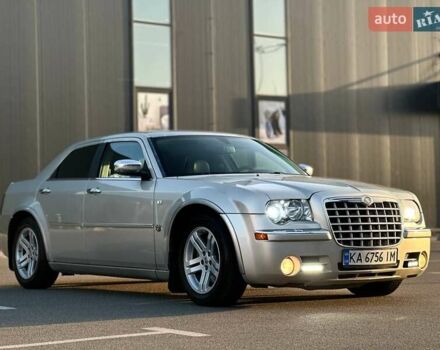 Серый Крайслер 300C, объемом двигателя 2.99 л и пробегом 216 тыс. км за 8900 $, фото 2 на Automoto.ua