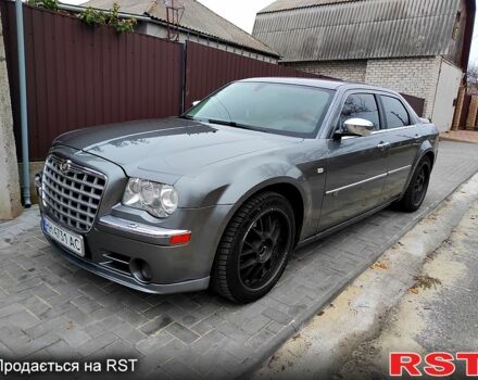 Серый Крайслер 300C, объемом двигателя 2.7 л и пробегом 241 тыс. км за 6800 $, фото 3 на Automoto.ua