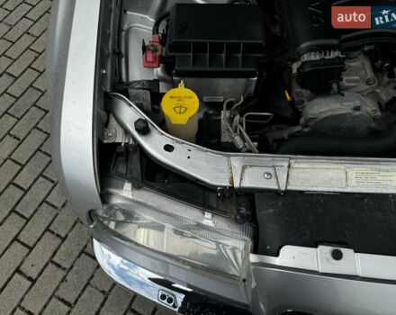 Сірий Крайслер 300C, об'ємом двигуна 2.74 л та пробігом 202 тис. км за 5700 $, фото 18 на Automoto.ua