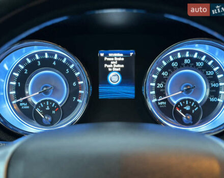 Серый Крайслер 300C, объемом двигателя 5.65 л и пробегом 161 тыс. км за 14800 $, фото 28 на Automoto.ua