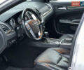 Серый Крайслер 300C, объемом двигателя 5.65 л и пробегом 161 тыс. км за 14800 $, фото 23 на Automoto.ua